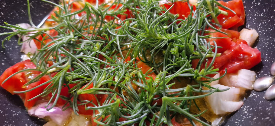 Almira mit Tomaten